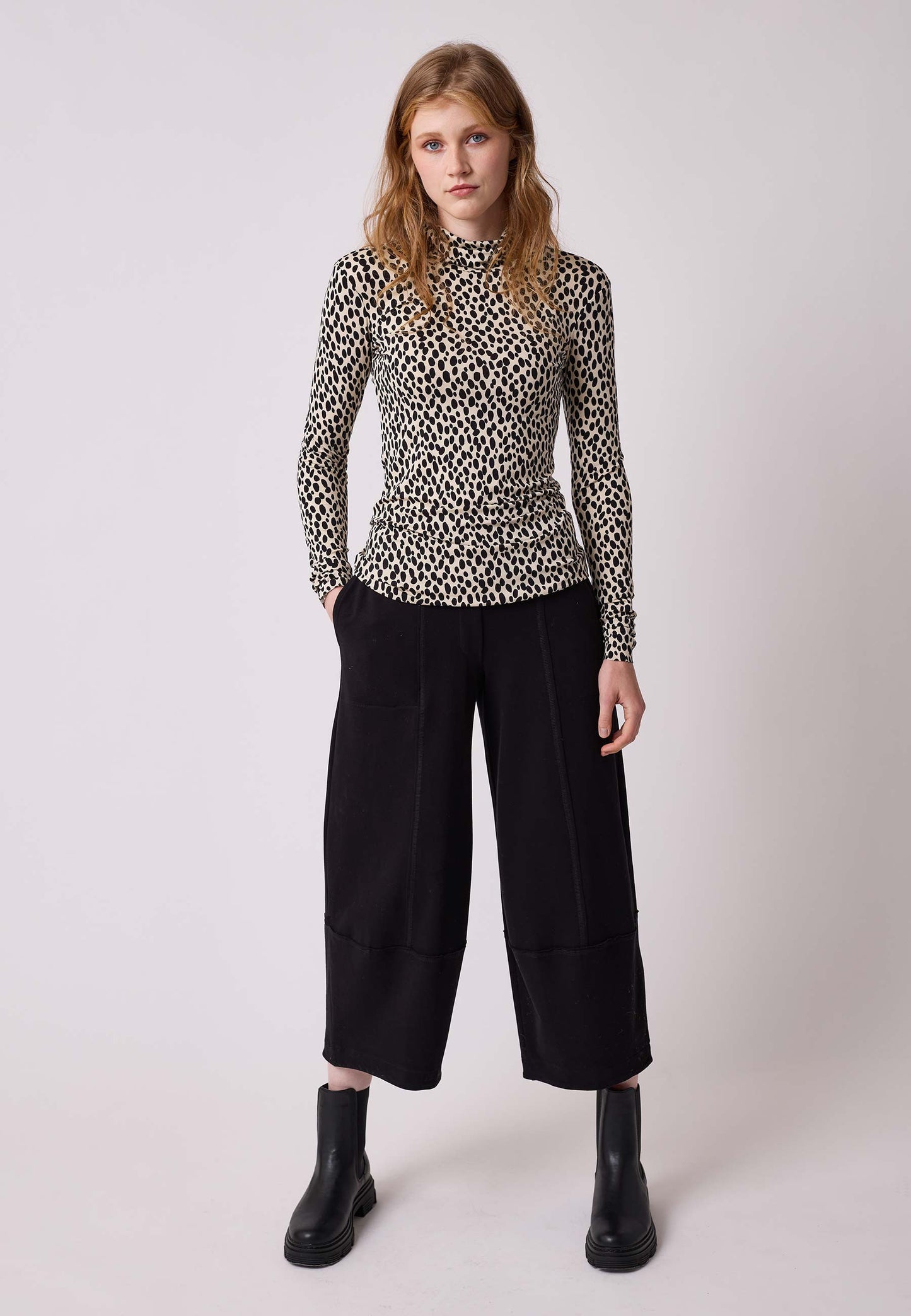 Pull col roulé, modèle Anna