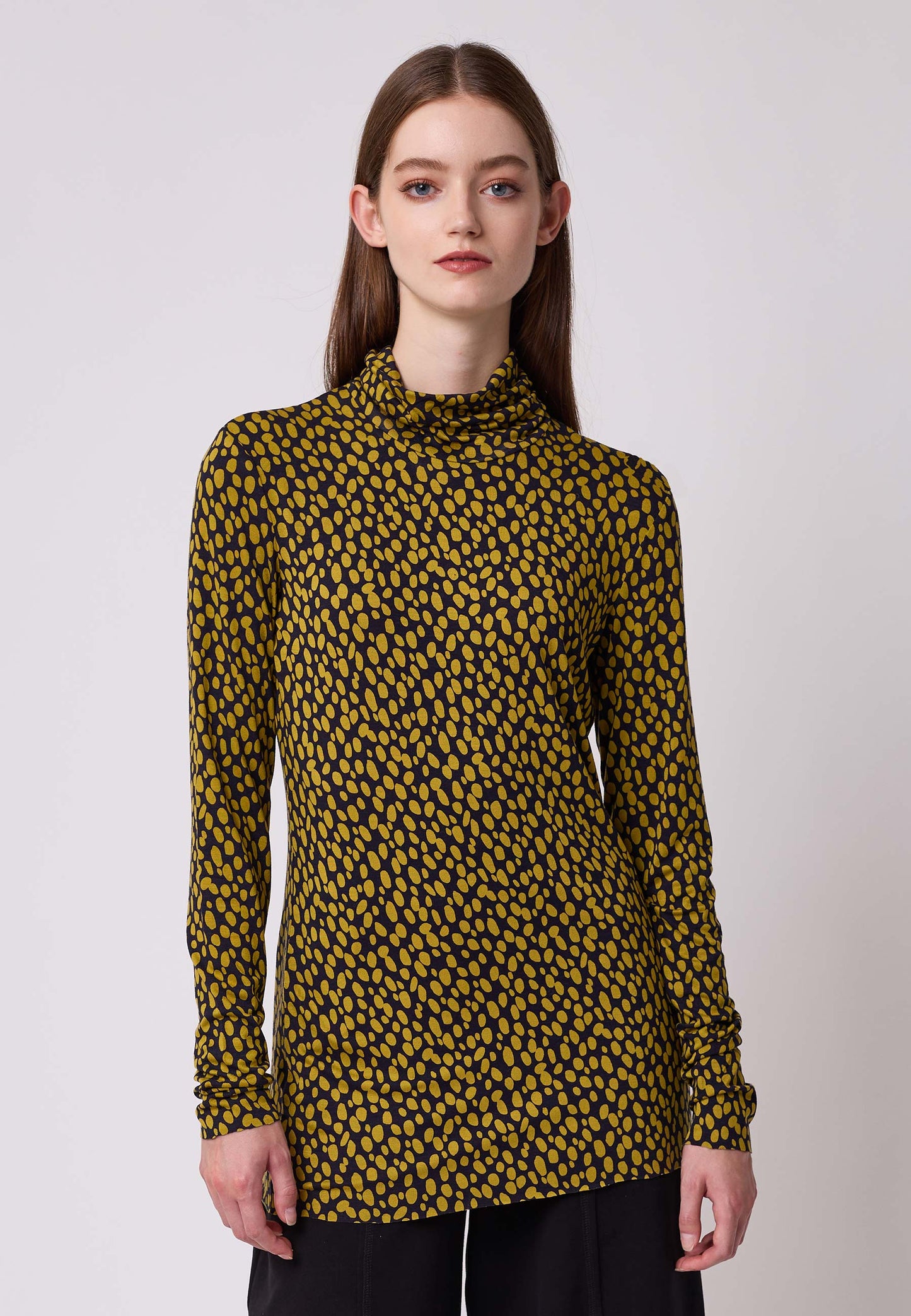 Pull col roulé, modèle Anna
