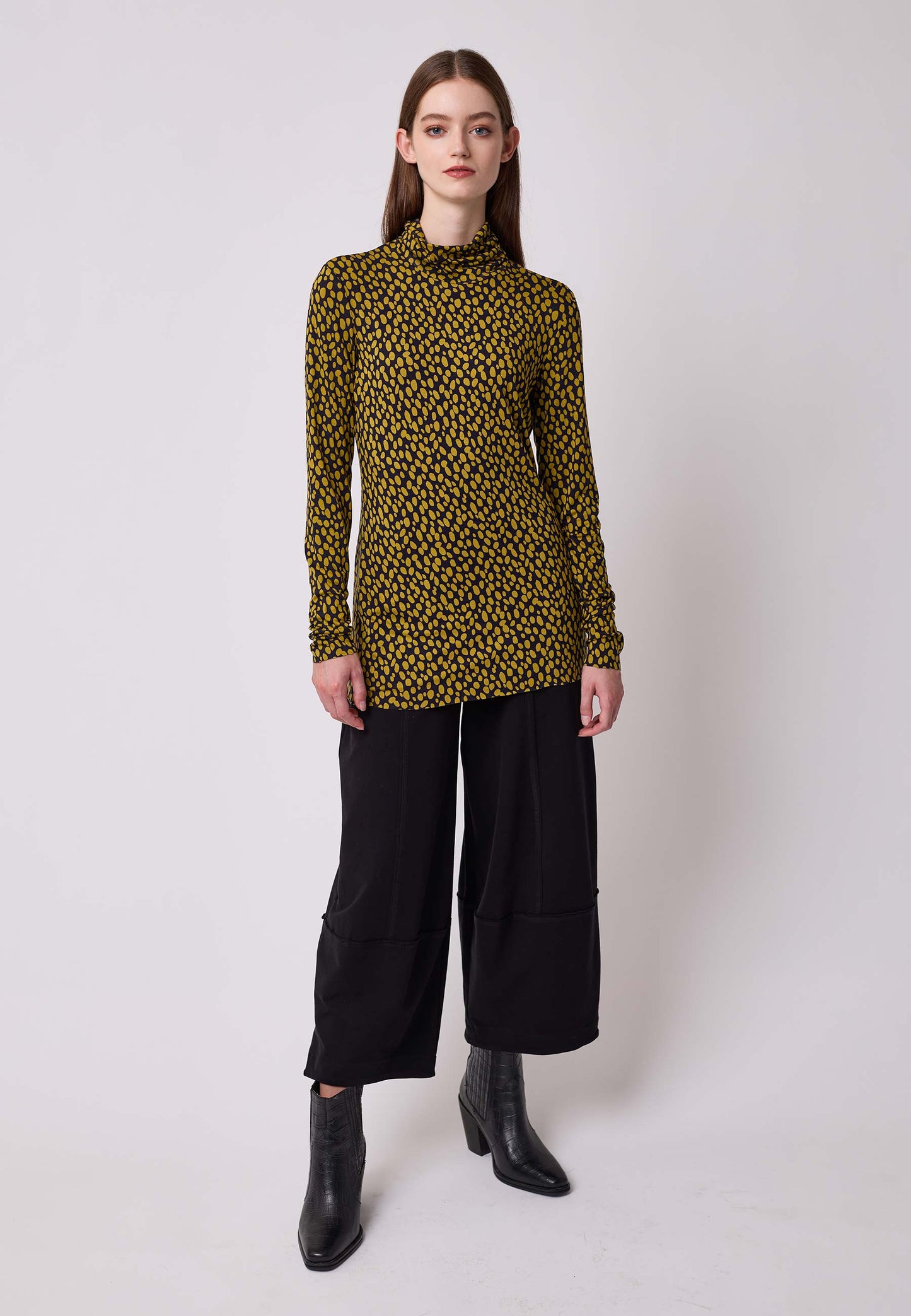Pull col roulé, modèle Anna