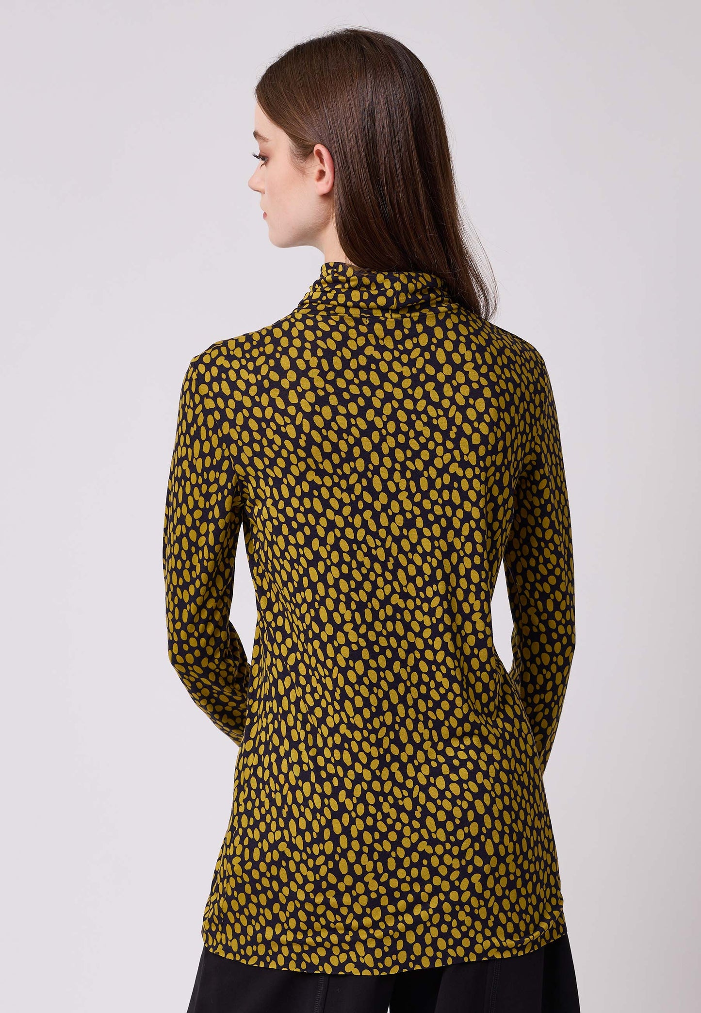 Pull col roulé, modèle Anna