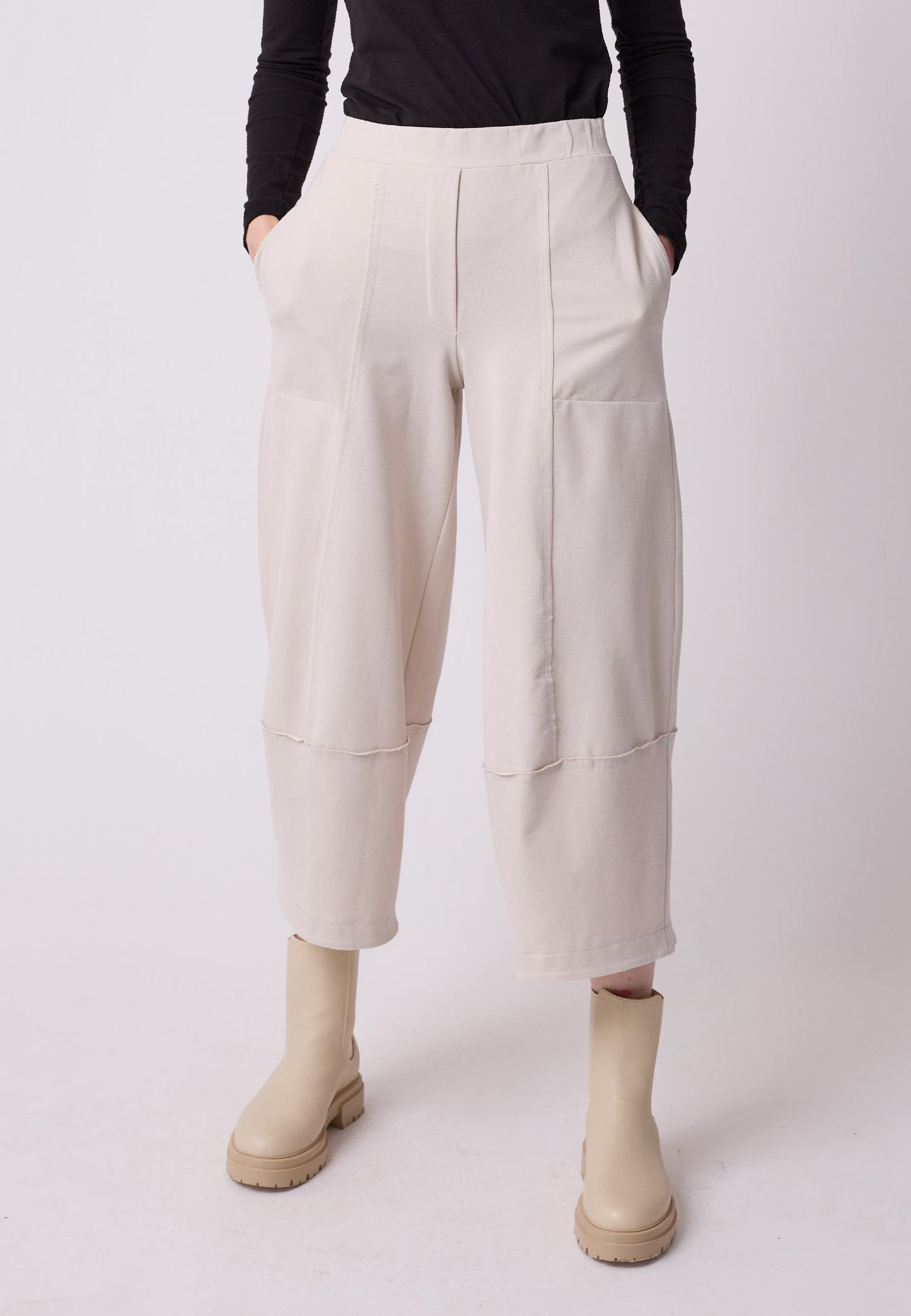 Pants, model Sanna