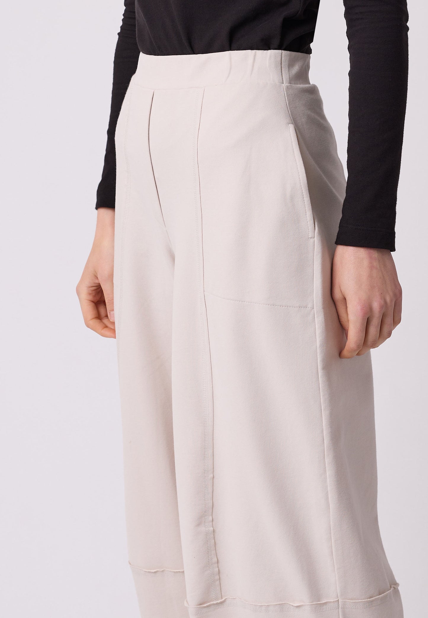Pants, model Sanna