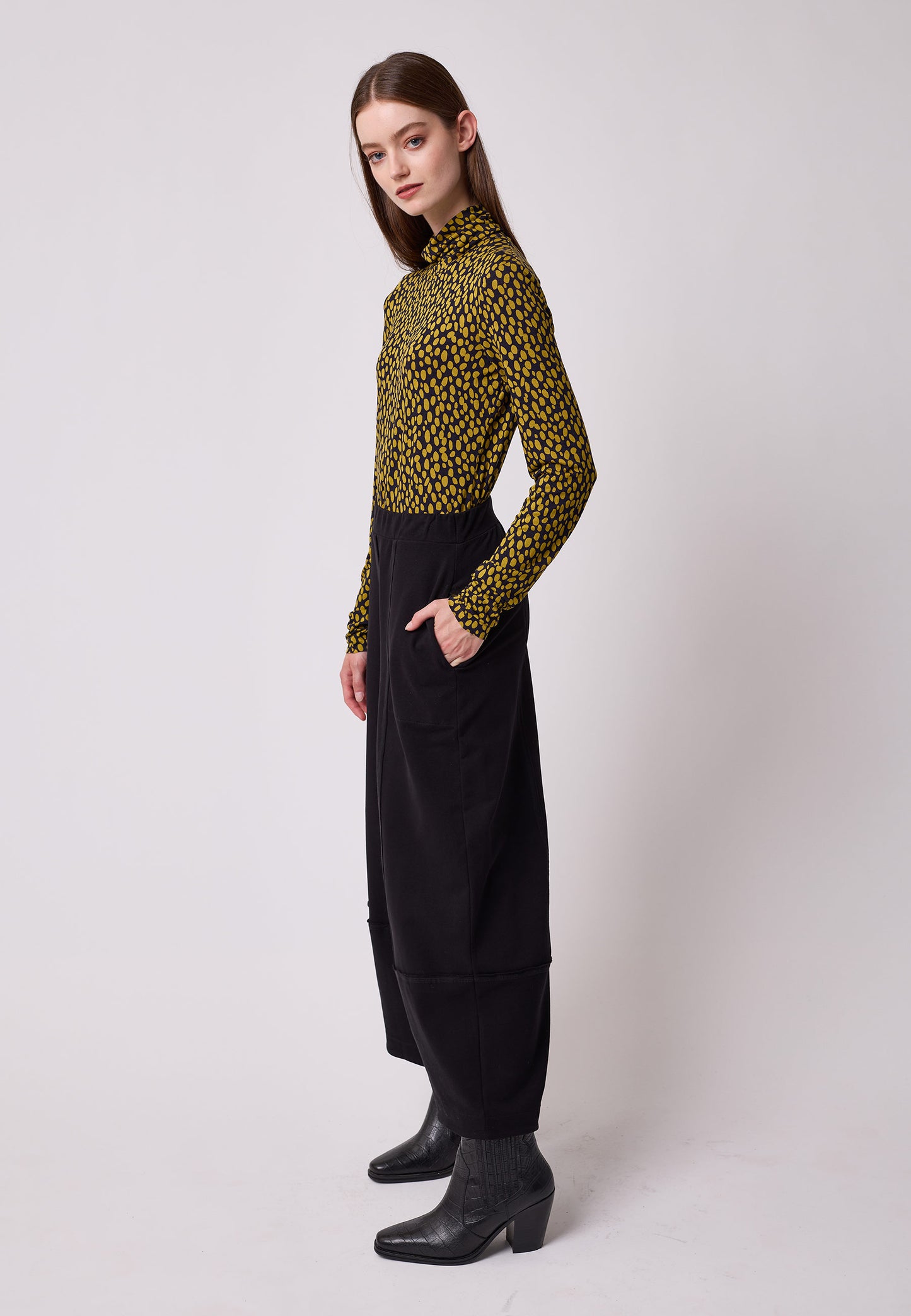 Pants, model Sanna