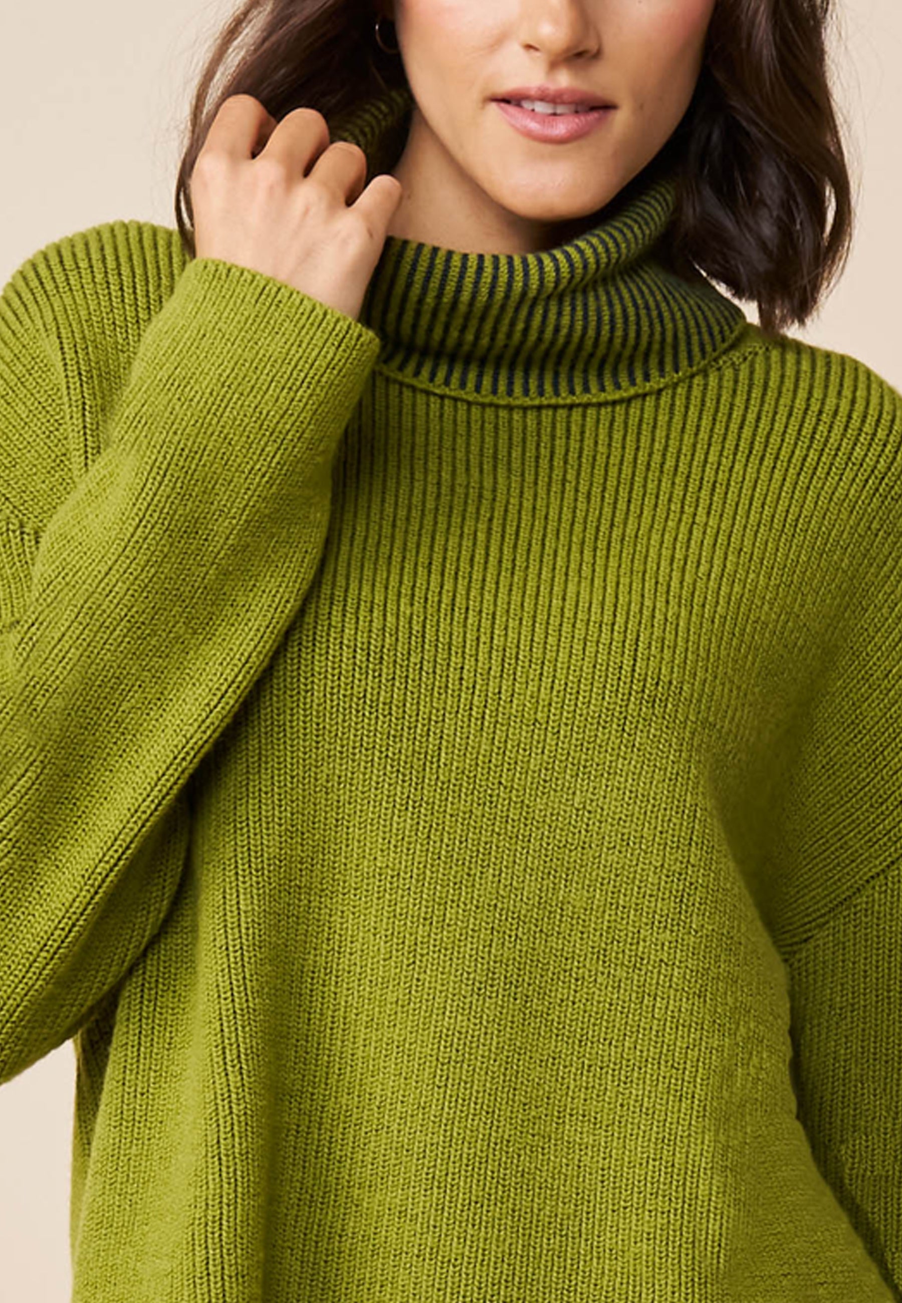 Pullover-damen-bio-schurwolle-grün