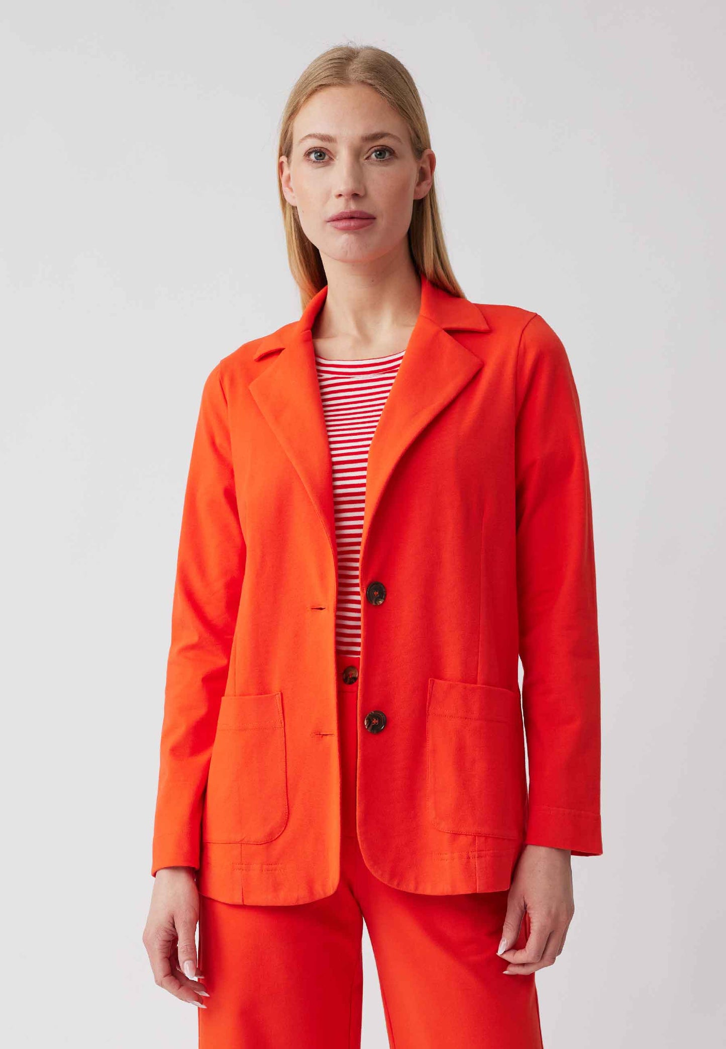 Blazer, modèle Susana