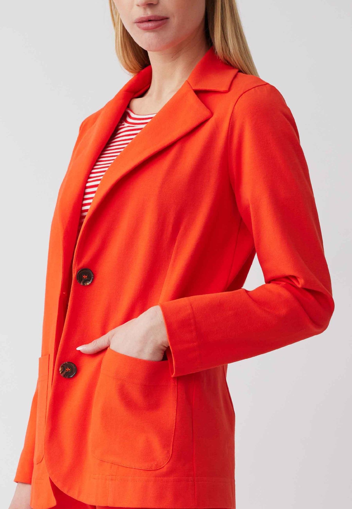 Blazer, modèle Susana