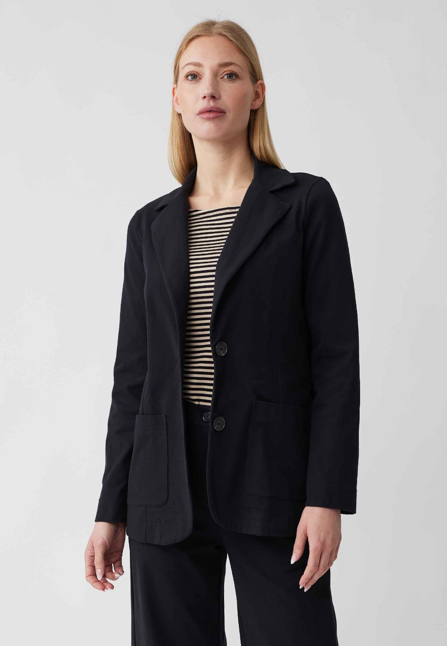 Blazer, modèle Susana