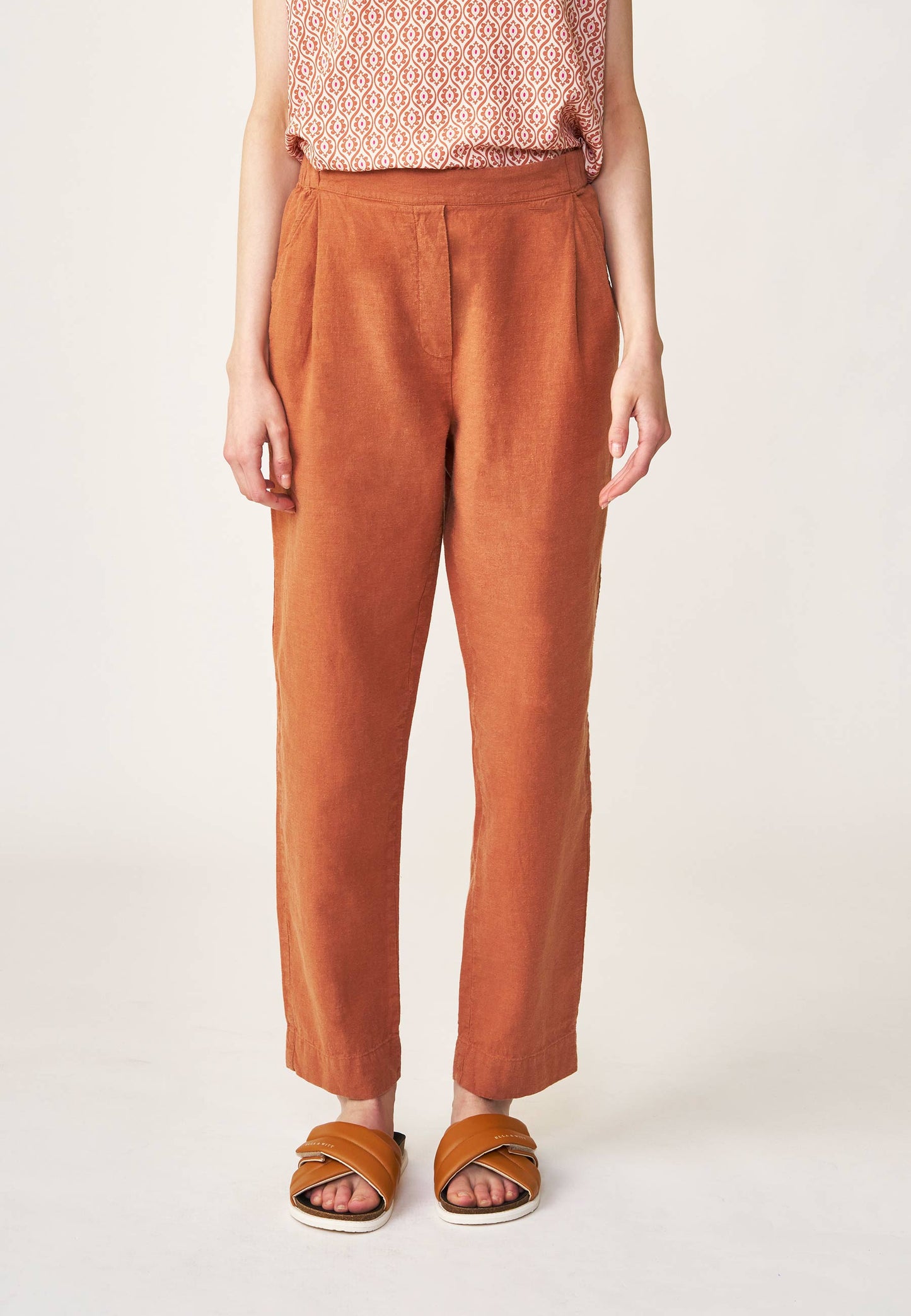 Trousers, model Zahra