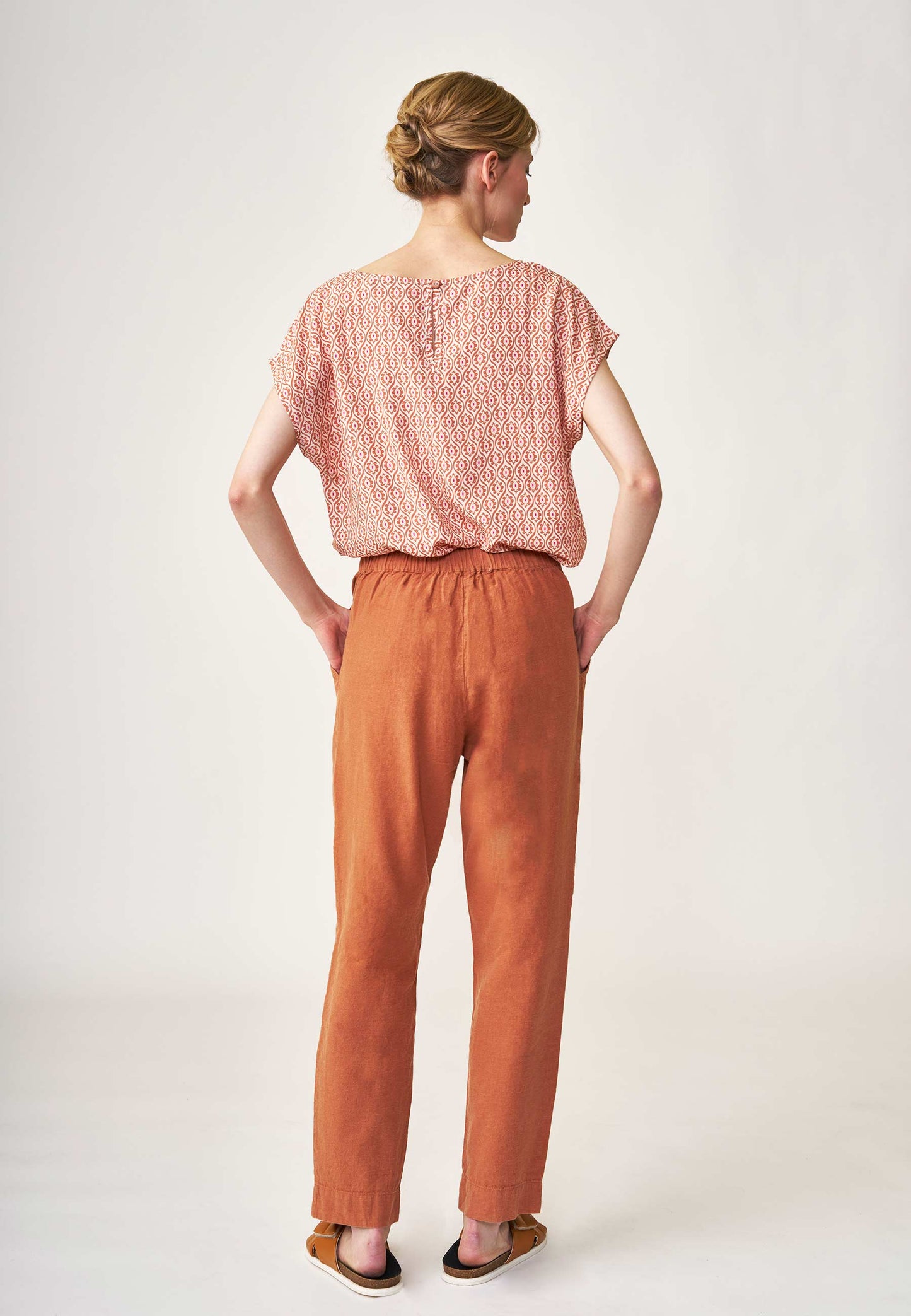 Trousers, model Zahra