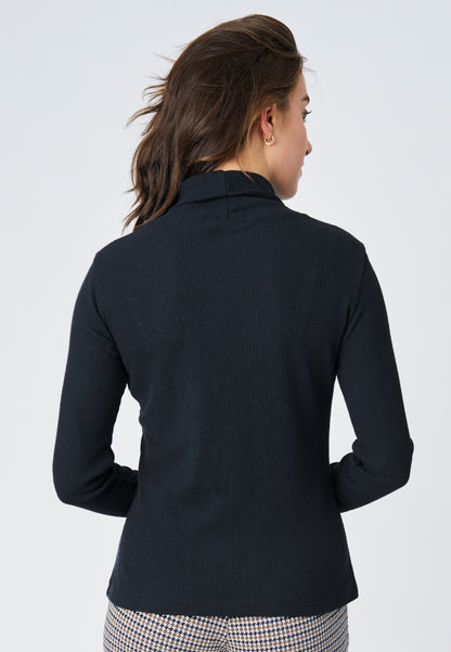 Roll-neck sweater, model Kaja