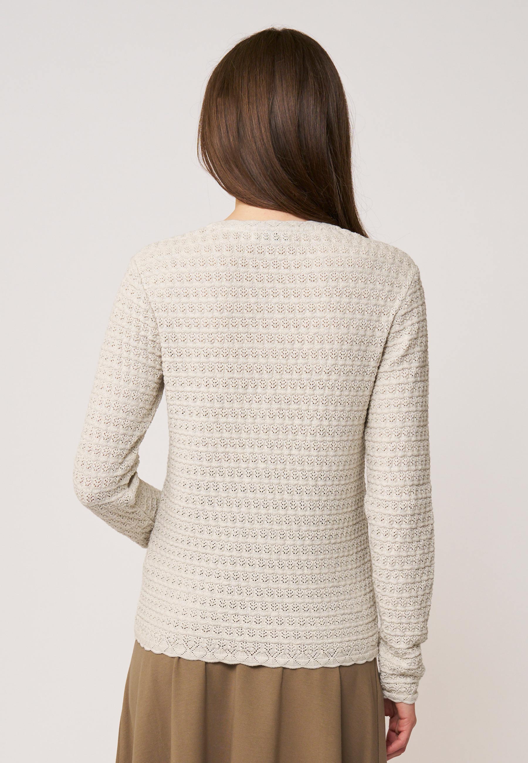 Strickjacke, Modell Marcelina in cremeweiß mit feinem Strukturstrick und geradem Schnitt für einen zeitlosen Look