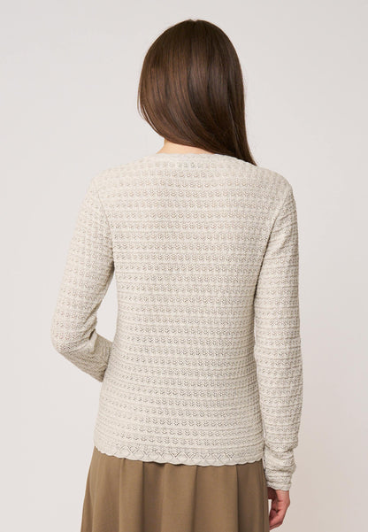 Strickjacke, Modell Marcelina in cremeweiß mit feinem Strukturstrick und geradem Schnitt für einen zeitlosen Look