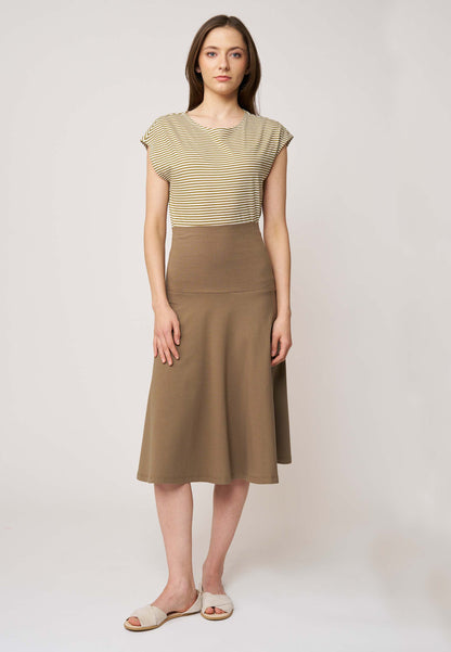 Rock, Modell Doreen in warmem Braun mit hohem Bund und schwingendem Midilänge-Schnitt für einen entspannten Look