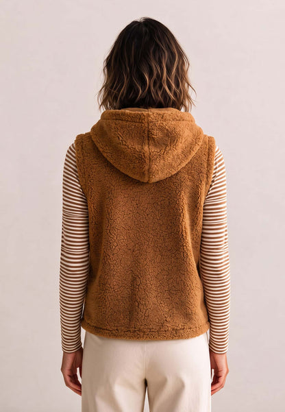Vest, model Skylar