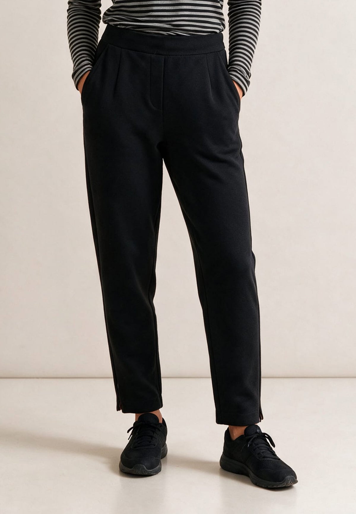 Hose, Modell Regina