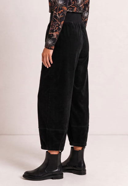 Hose, Modell Kira