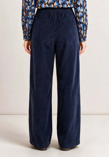 Trousers, Tess style
